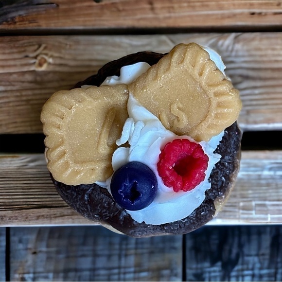 ⚠️SALE Candle // Handmade Cookie And Berries Soy Wax Candle SEND OFFERS - Picture 3 of 4